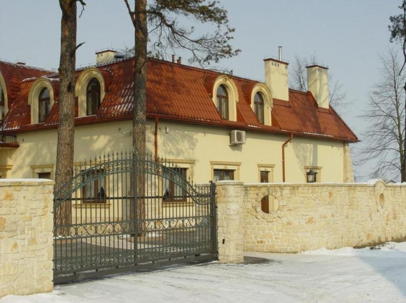 Krysztalowy Palacyk Kozienice Exterior foto